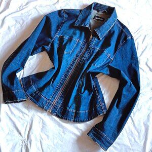 WOMEN'S DENIM JACK W/ZIPPED FRONT & CUFFS. SZ. MED.